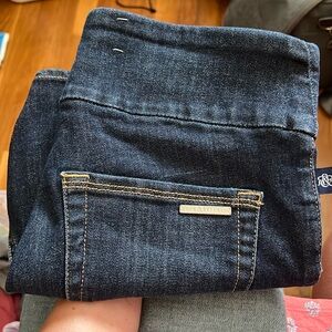 Rock & Republic Indigo Pull on Mid Rise Denim Shorts